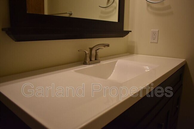 Building Photo - 113 Norfolk Ave SW