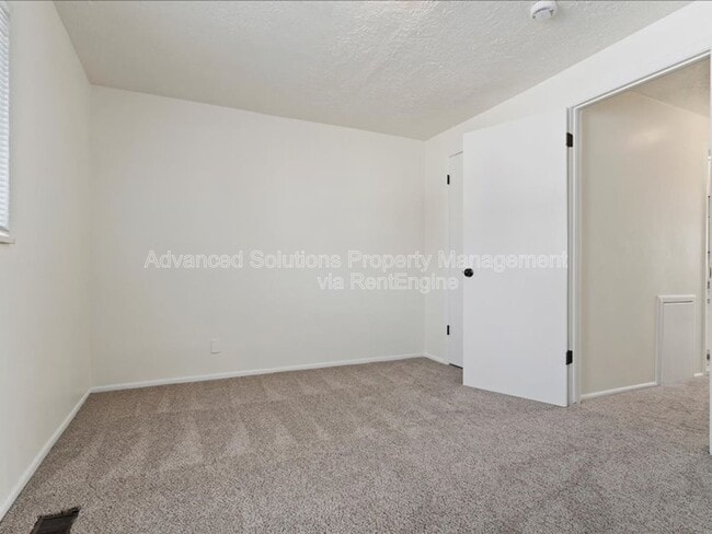 Building Photo - 3046 S 300 E