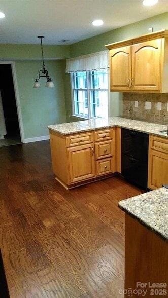 Building Photo - 433 Raintree Dr