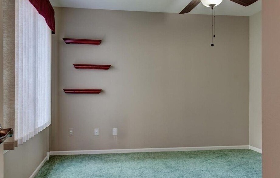 Building Photo - 42787 Lilley Pointe Dr