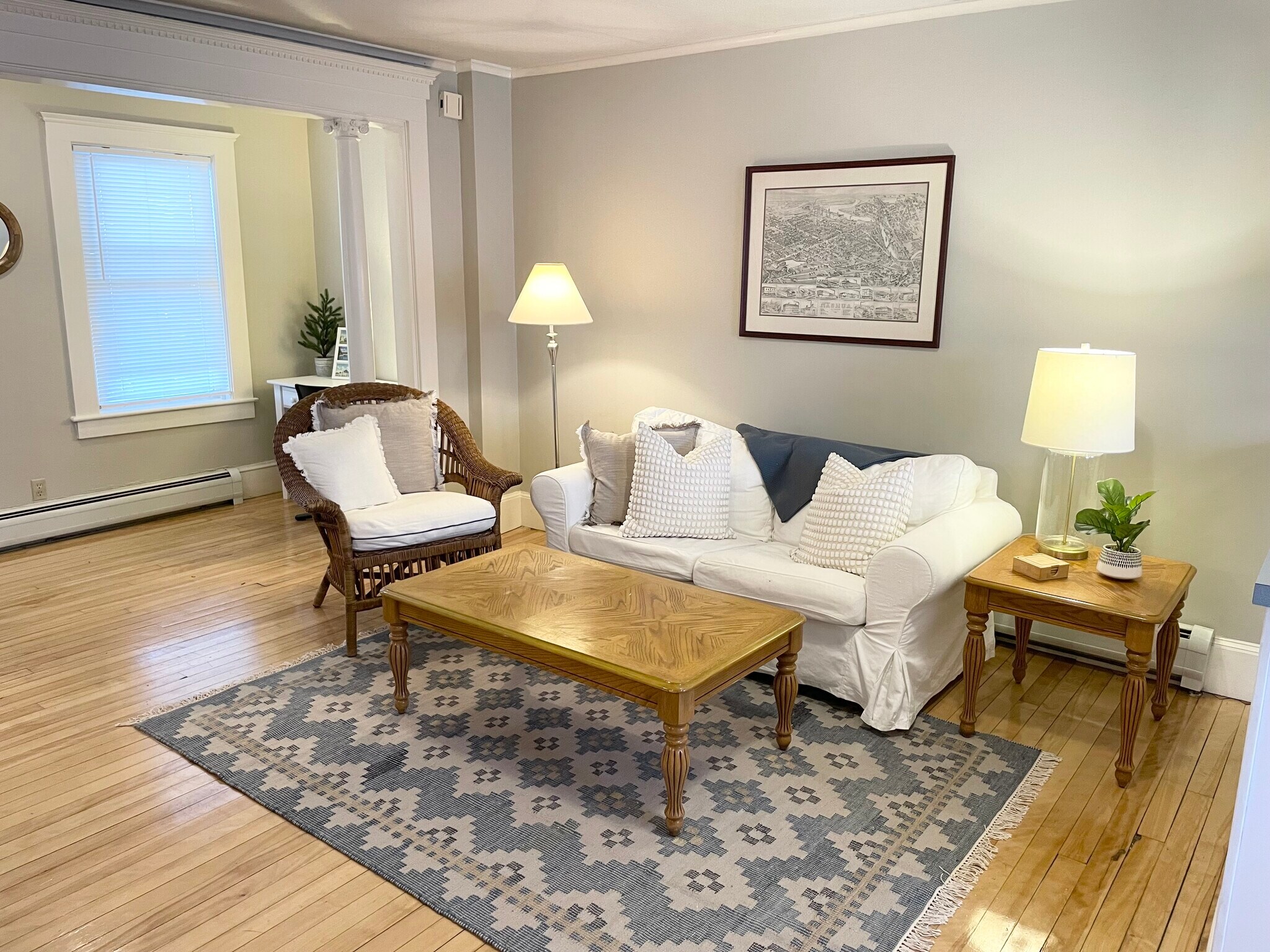 Building Photo - 4 Belmont St