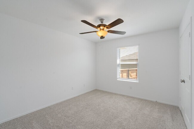 Building Photo - 290 Madrid