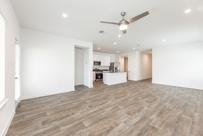 Building Photo - 1711 Porto Rosso Dr