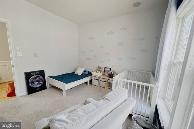 Building Photo - 40440 Milford Dr