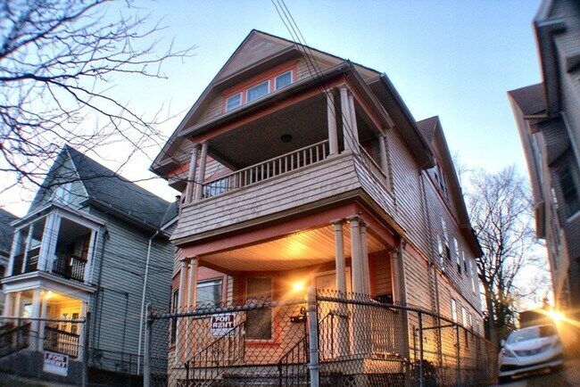 Primary Photo - 42-44 Carmel Street