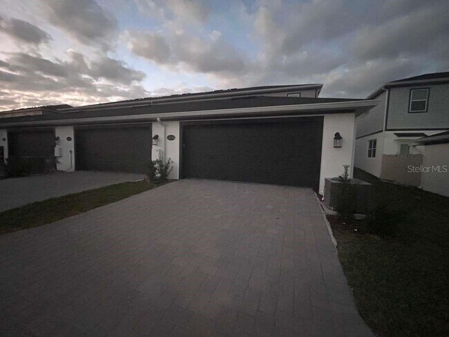 Building Photo - 15236 Tribute Ovation Wy