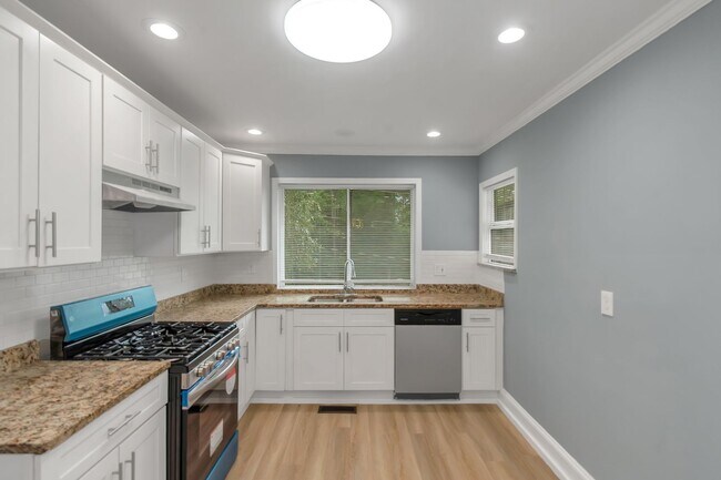 Building Photo - Don’t Miss Out! Look, Lease, and Live Spec...