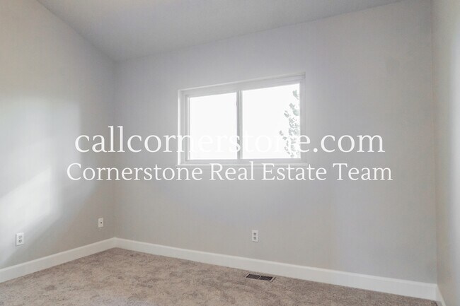 Building Photo - 9319 Hazy Morning Dr