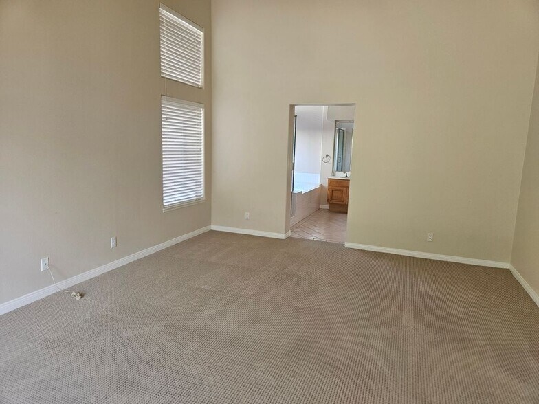 Building Photo - 2611 Uranium Dr