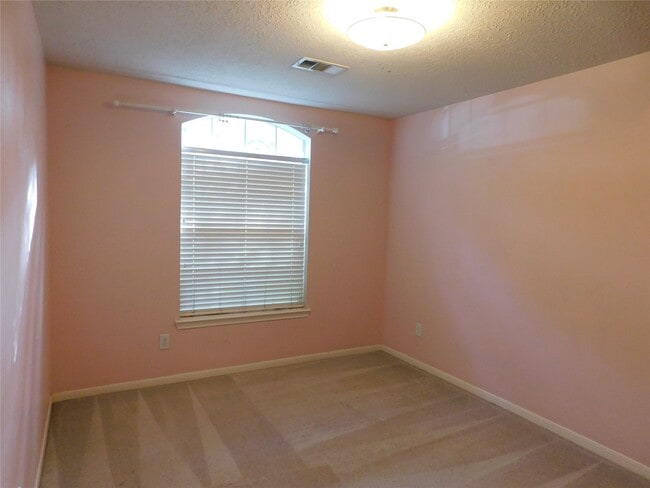 Building Photo - 3702 Heritage Colony Dr