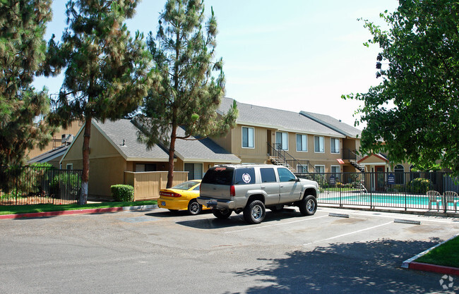 Building Photo - Westmarc Apartments