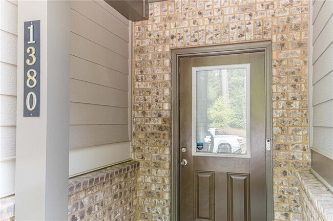 Building Photo - 1380 Sugar Glen Ct