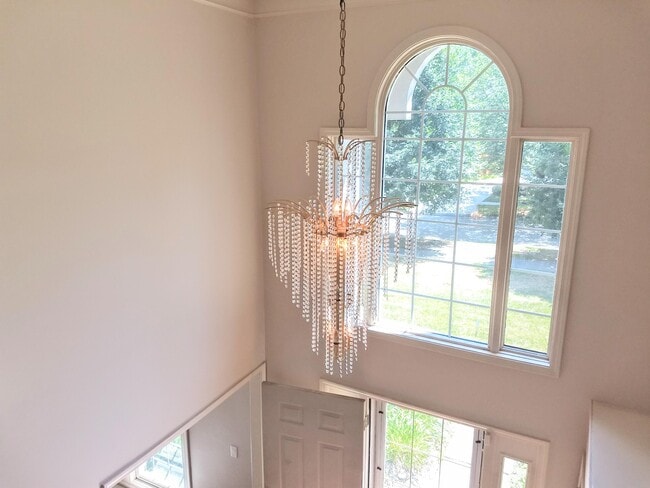 Building Photo - 47498 Fox Run Dr