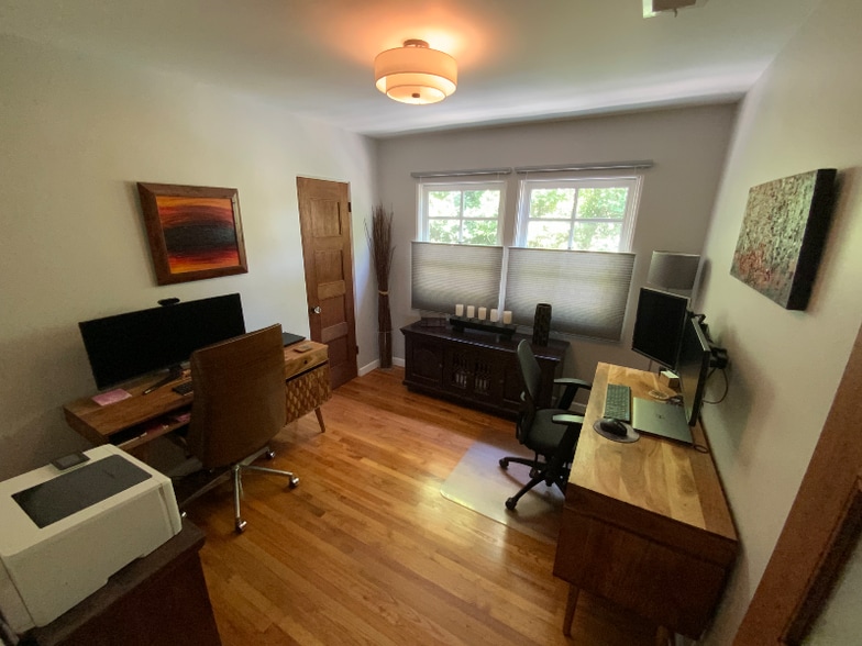 Building Photo - 3411 Zola St