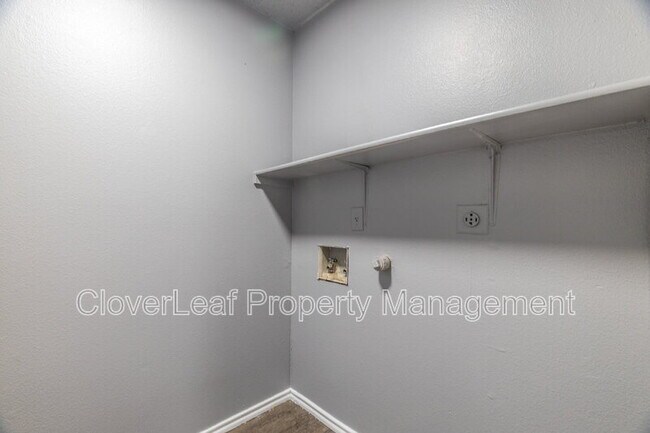 Building Photo - 3612 Candlehill