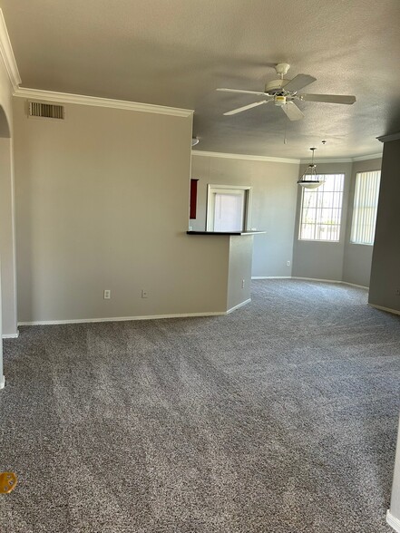 Building Photo - 1941 S Pierpont