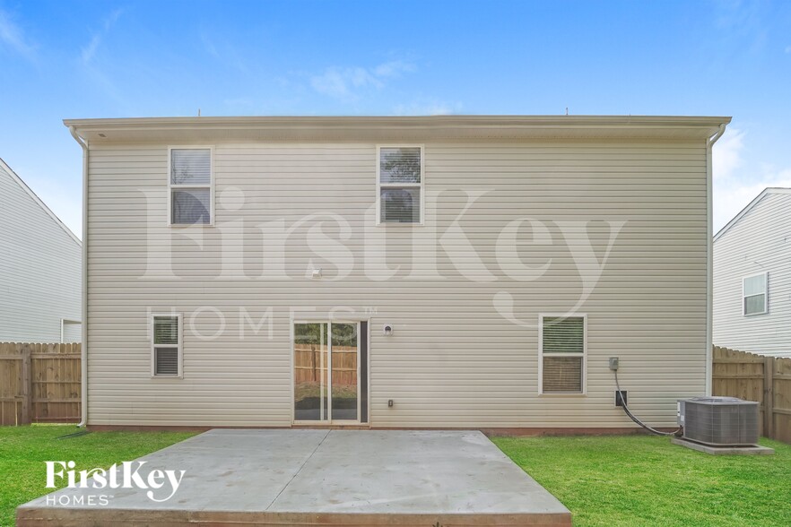 Building Photo - 8317 Kneller St