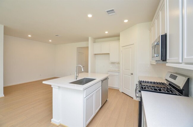 Building Photo - 9727 Rialto Hts Dr