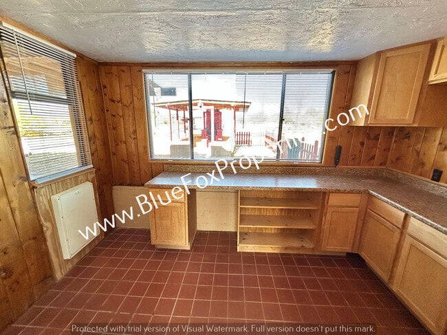 Building Photo - 6140 N Van Ark Rd