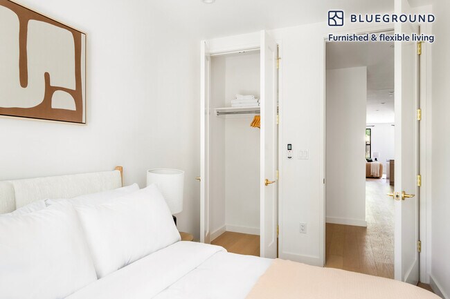 Building Photo - 285 Kingsland Ave