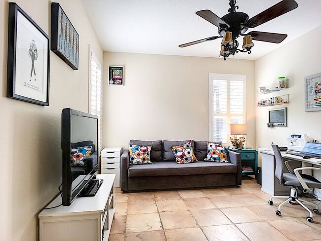 Building Photo - Gorgeous 4-Bedroom, 3-Bathroom Town Home w...