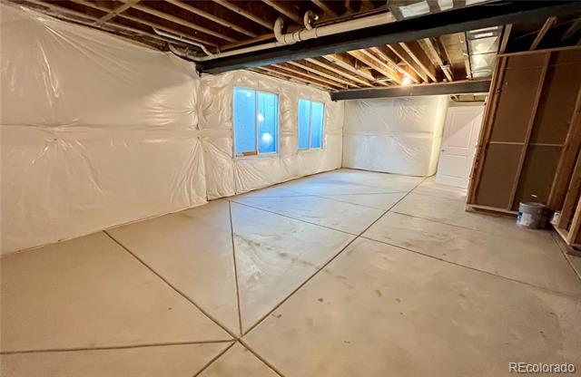 Building Photo - 12164 Poplar St