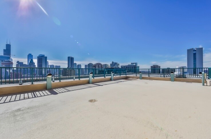 Sundeck - 340 W Superior St