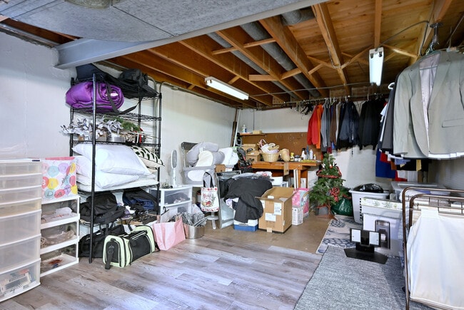 Building Photo - 2307 Edna Ave