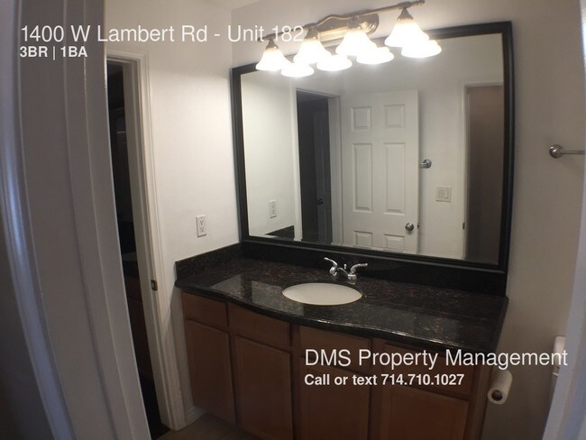 Building Photo - 1400 W Lambert Rd