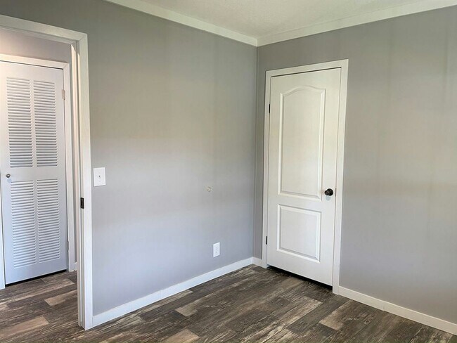 Building Photo - 3056 SW 108th St