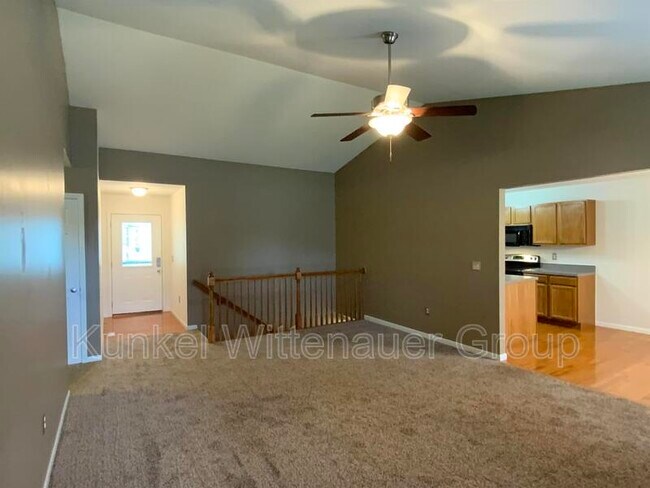 Building Photo - 2923 Harvest Meadow Dr