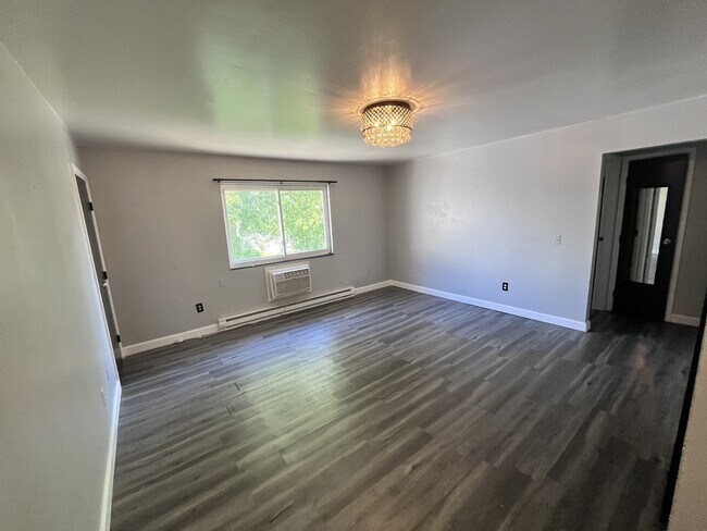 Building Photo - 1517 Rausch Ave