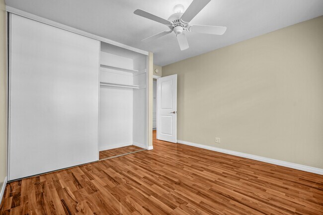 Building Photo - 18096 Lemon St