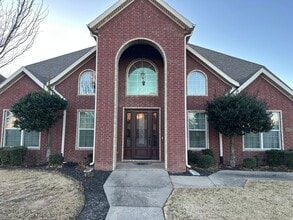 Building Photo - Available March 1st!  Modern 5-Bedroom 4-Bathroom Home in SW Bentonville