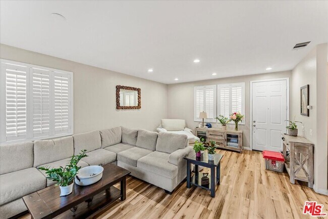 Building Photo - 3653 Medici Ln