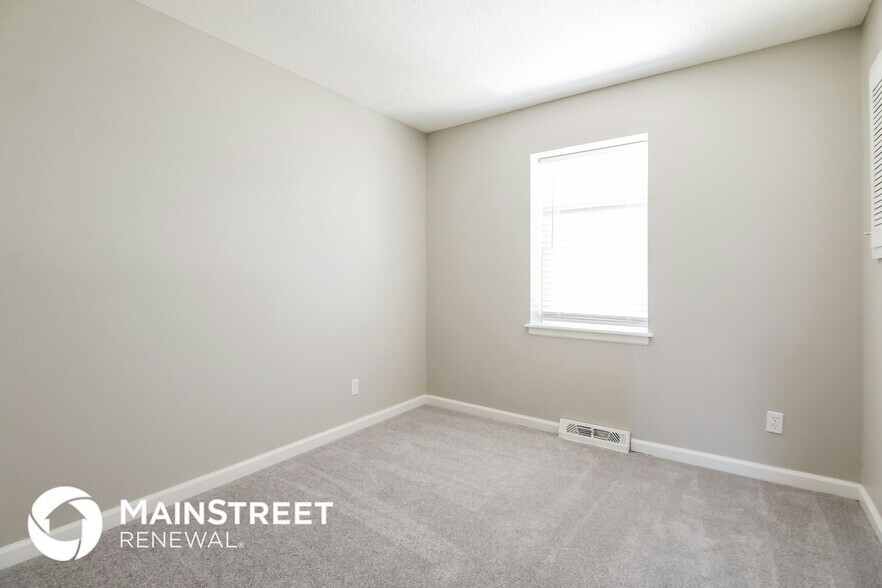 Building Photo - 8710 Stark Ave