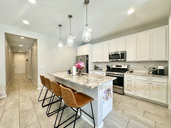 Building Photo - 6715 E Via Arroyo Azul