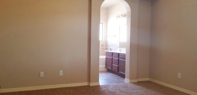 Building Photo - 14345 Apache Point Dr