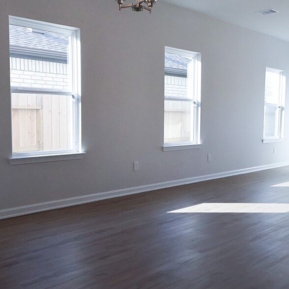 Building Photo - 3338 Brushy Marsh Dr