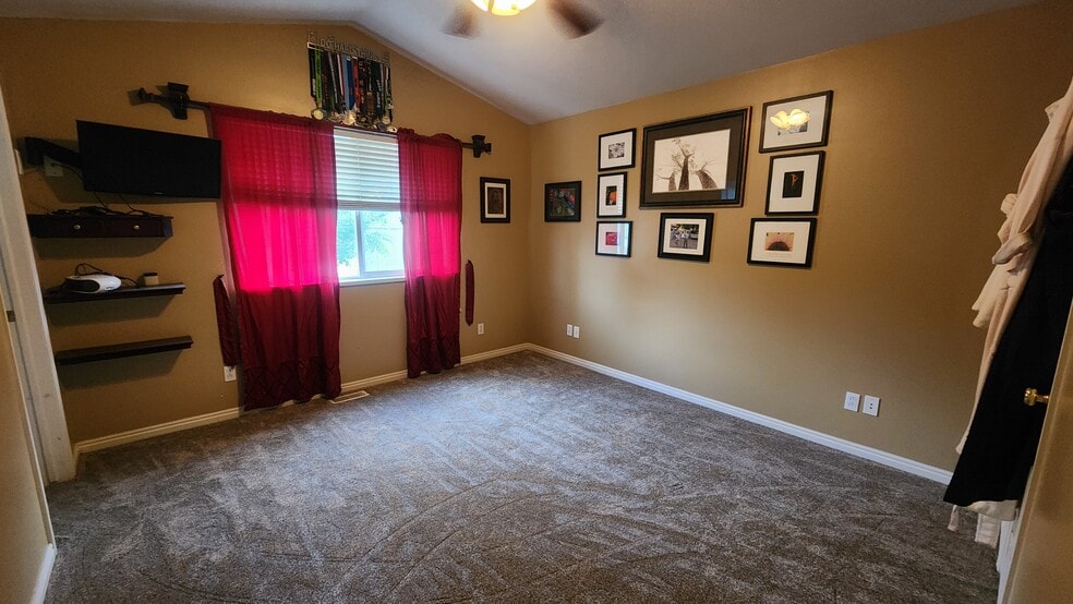 Primary Bedroom - 883 W 2100 S