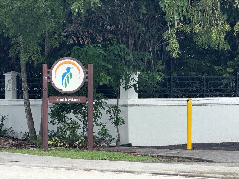 Building Photo - 6667 Miller Dr