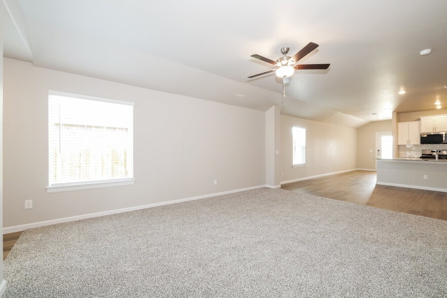 Building Photo - 12721 Carrara Ln