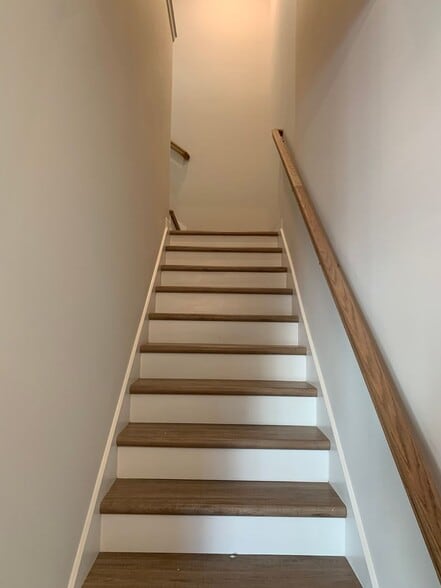 Building Photo - SUBLEASE AVAILABLE JANUARY 2026-JUNE 2026 WITH OPTION TO RENEW