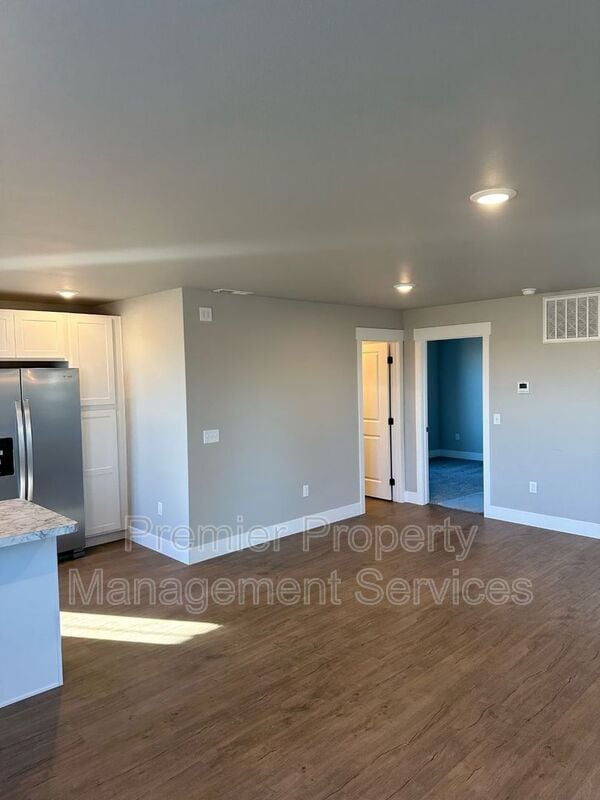 Building Photo - 6047 Elysian Rd