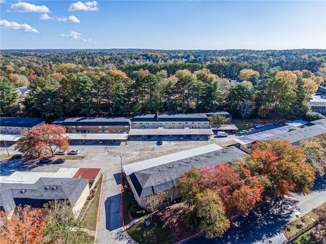 Building Photo - 280 Winding River Dr