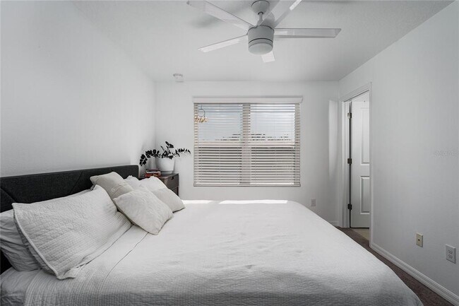 Building Photo - 6217 Fairmont Ln