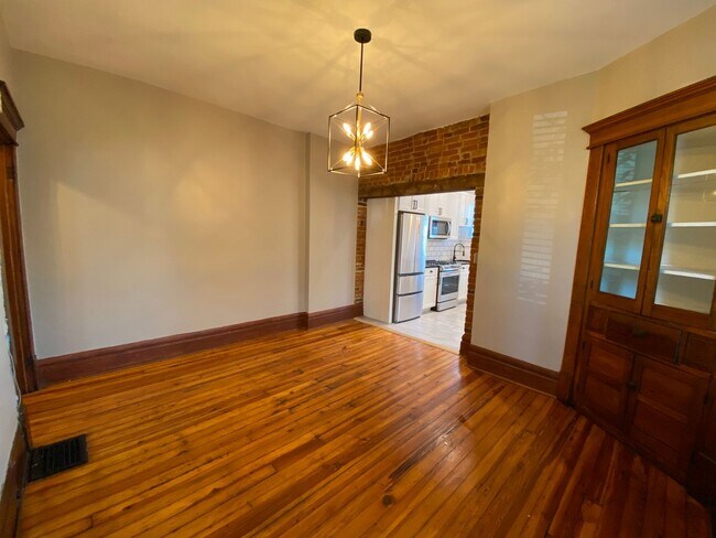 Building Photo - Michigan Ave 1495-1497 TNB
