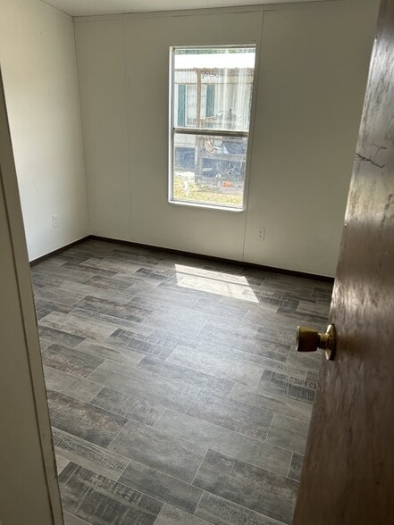 Building Photo - 71 Gibson Cir