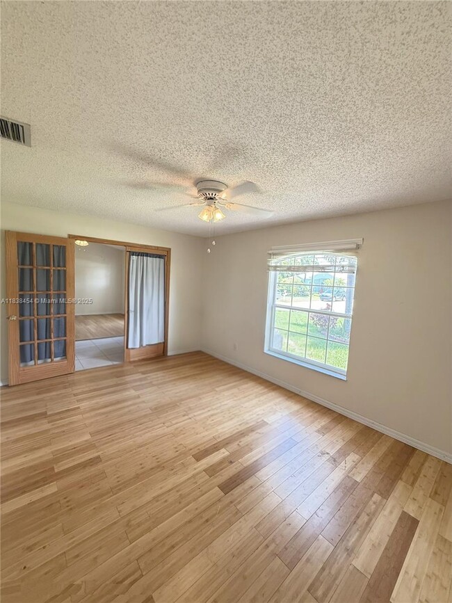 Building Photo - 5338 NW South Crisona Cir