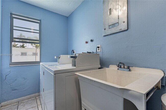 Building Photo - 8340 Harding Ave